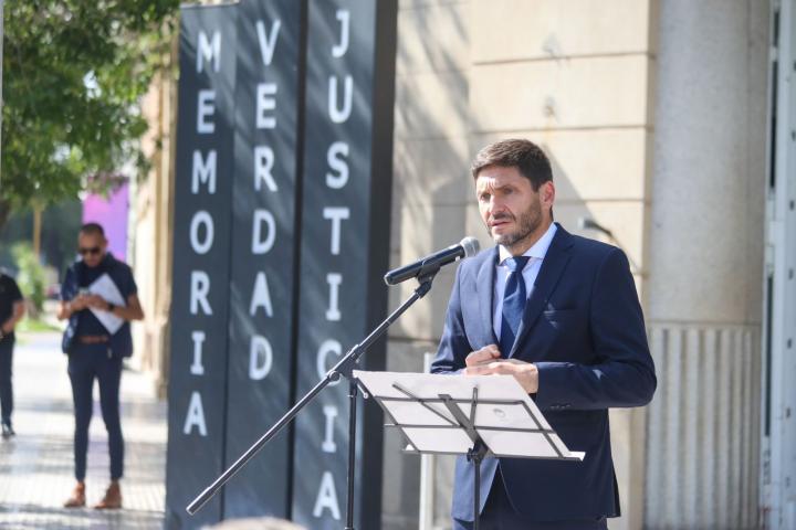 “Solo la democracia es capaz de preservar a un pueblo de semejante horror”