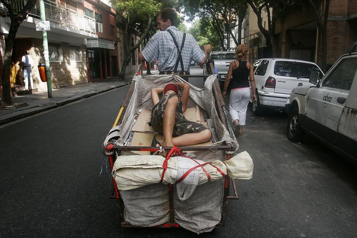 Gran Santa Fe: la pobreza afecta a casi el 50% de la población
