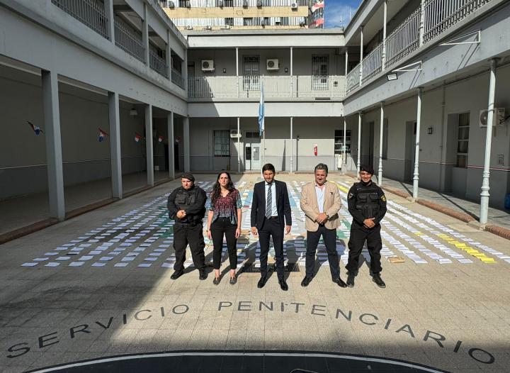 Incautan 1800 celulares en las cárceles santafesinas