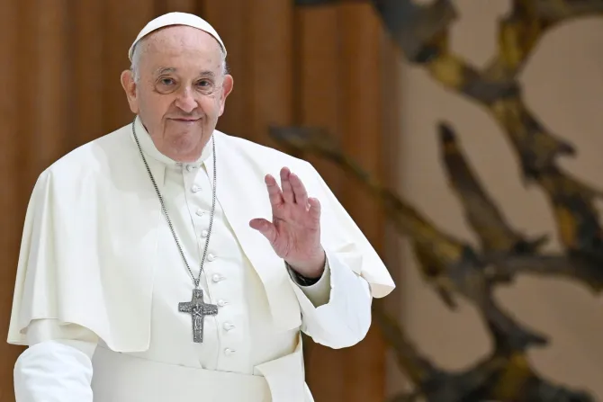 El Papa destacó la vocación de servicio del gobierno de Pullaro