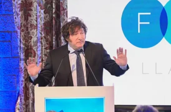 Milei trató de “héroes” a los empresarios que fugaron dólares 