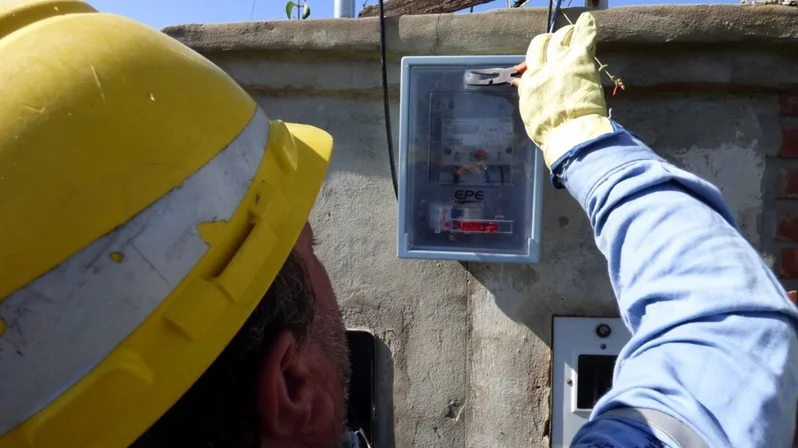 Detectan cuantioso robo de energía en un country de Funes