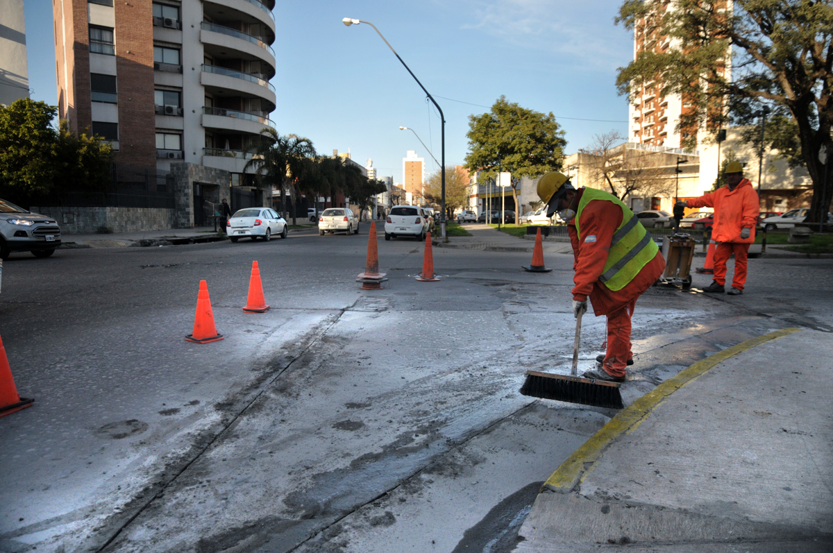 Suman más frentes de obras en calles de la Capital