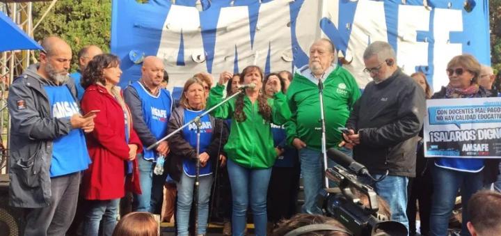 Paro Docente: los gremios hablan de un 90% de acatamiento y Provincia de un 60%