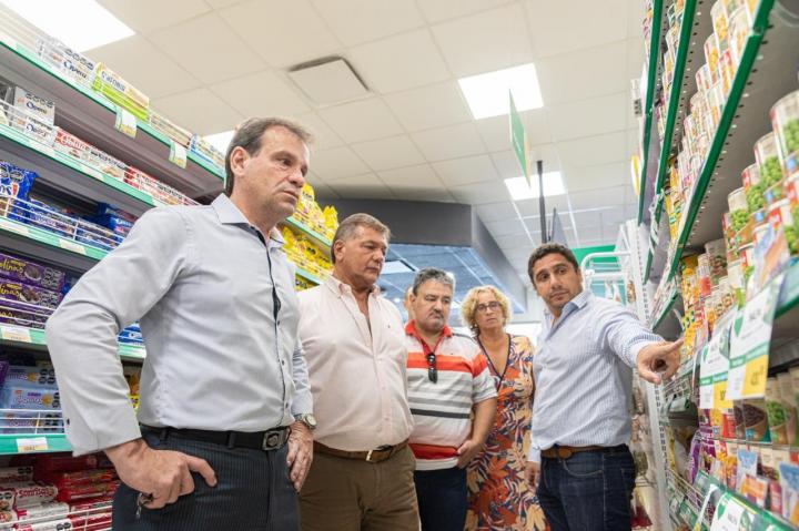 “Acuerdo Santa Fe”: más de 500 comercios congelan los precios