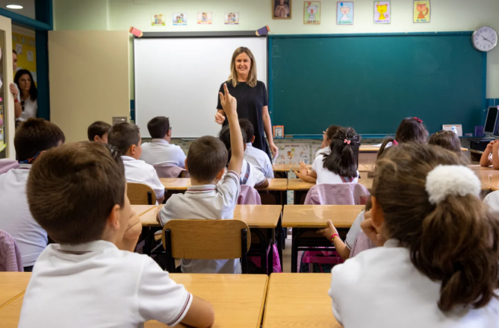 Asistencia Perfecta: 41.487 docentes públicos cobran el premio 