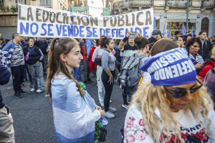 Bronca universitaria por los aumentos a la UBA