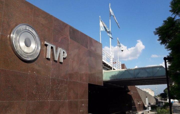 Apagan la web y las redes sociales de la TV Pública