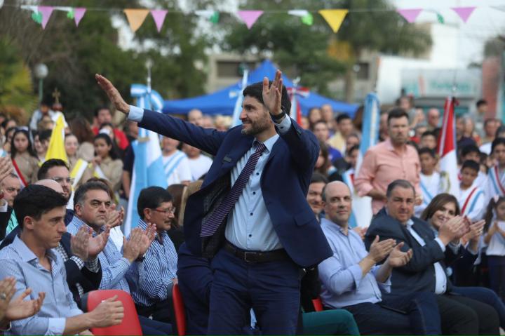 Pullaro en el 111 aniversario de la ciudad de Laguna Paiva