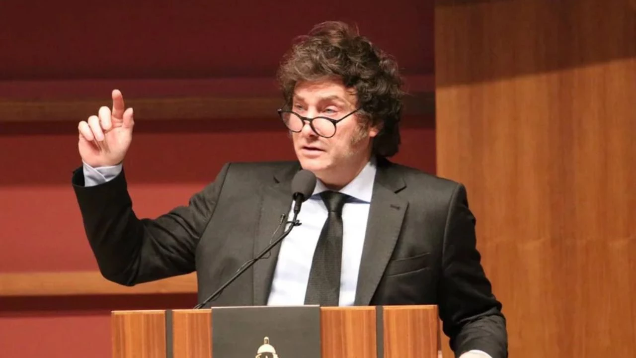 Milei pidió reunirse con el Rey de España pero lo rechazaron