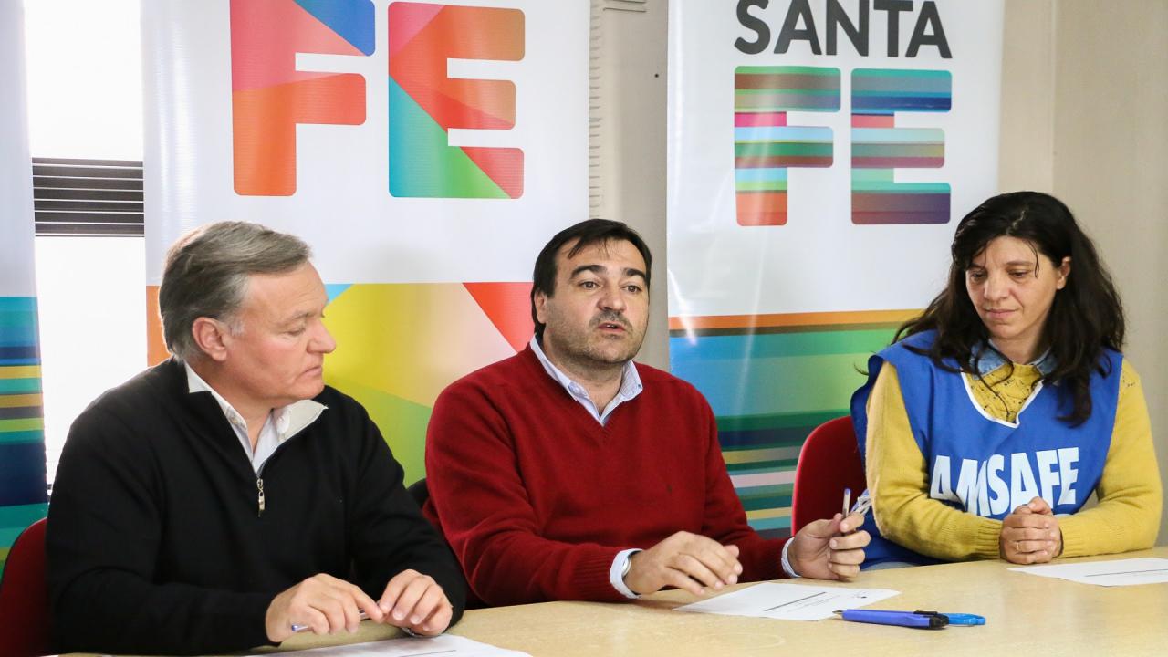 La provincia construirá más viviendas docentes en Gálvez