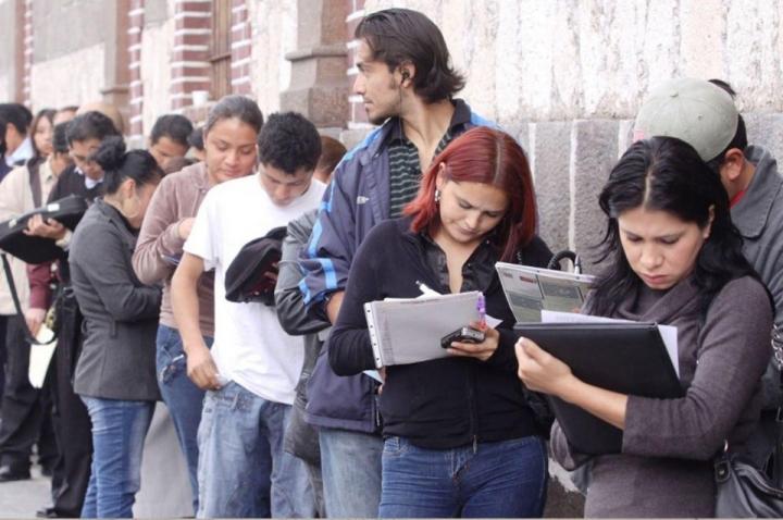 Desempleo: se duplicó en seis meses la cantidad de personas que lo cobran