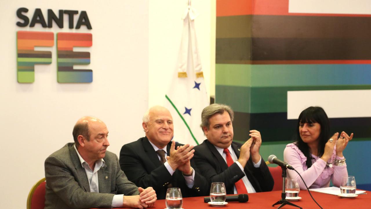 Santa Fe refuerza con 40 millones sus políticas sociales