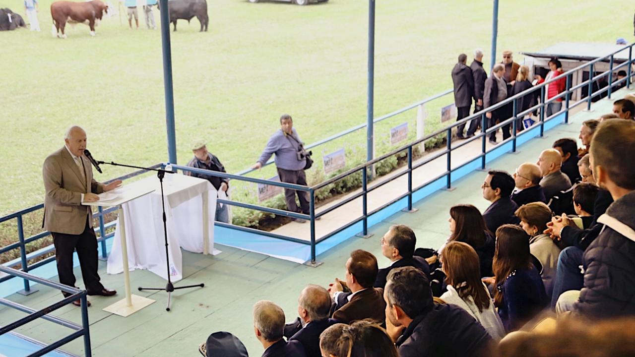 “El sector agropecuario de Santa Fe es el más competitivo de Argentina” 