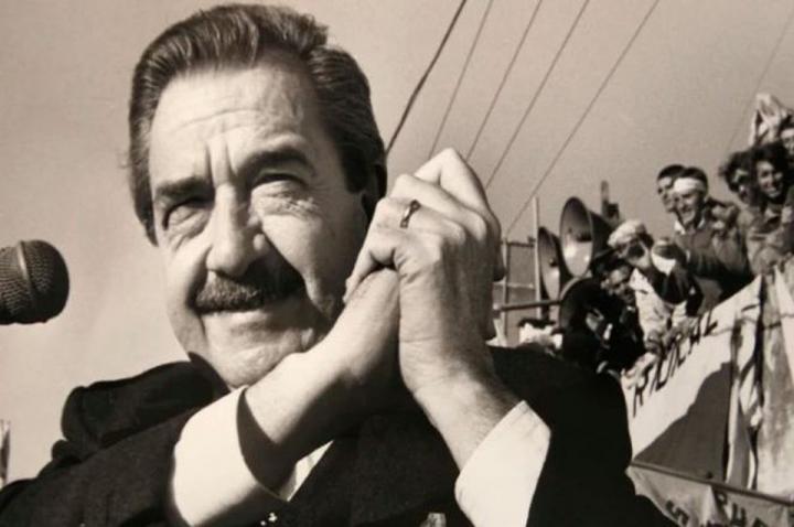 La UCR se disgustó con Milei y le dijo que “no tiene estatura para hablar de Alfonsín”