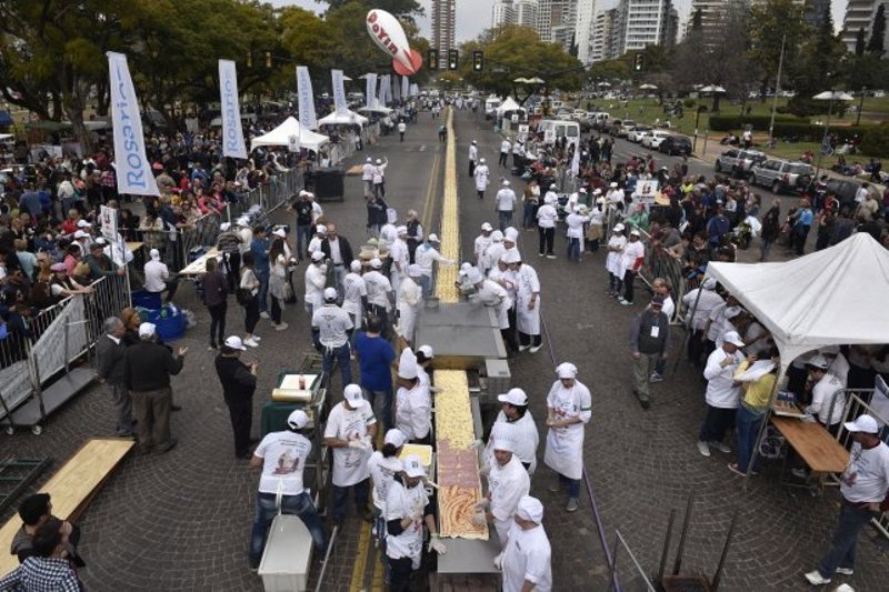 La pizza más larga del Litoral está en Rosario