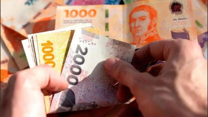 Aumentó el salario mínimo: trepó a 292.446 pesos
