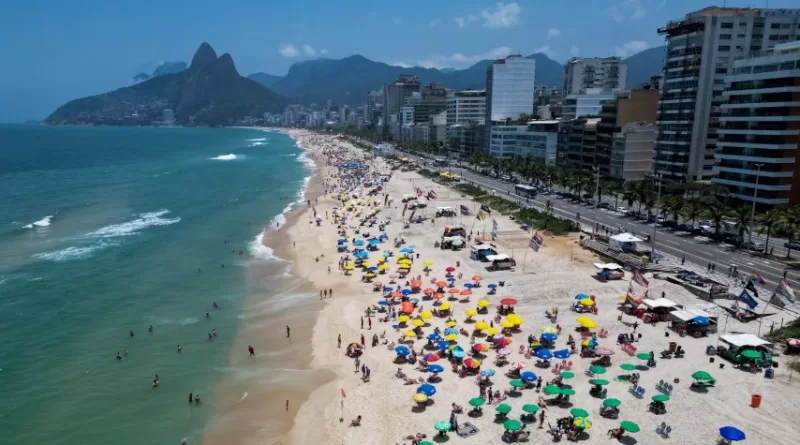 Casi 4 millones de argentinos veranearon en el exterior 