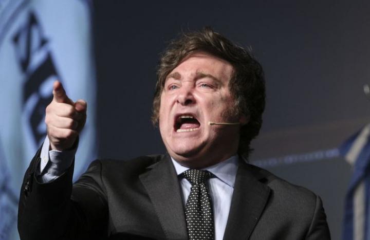 Milei: “Avisen al campo que vuelven las retenciones”