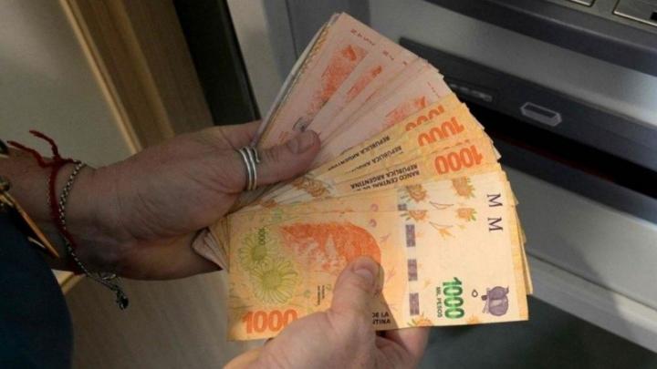 Los salarios cayeron un 7% en el primer trimestre del año