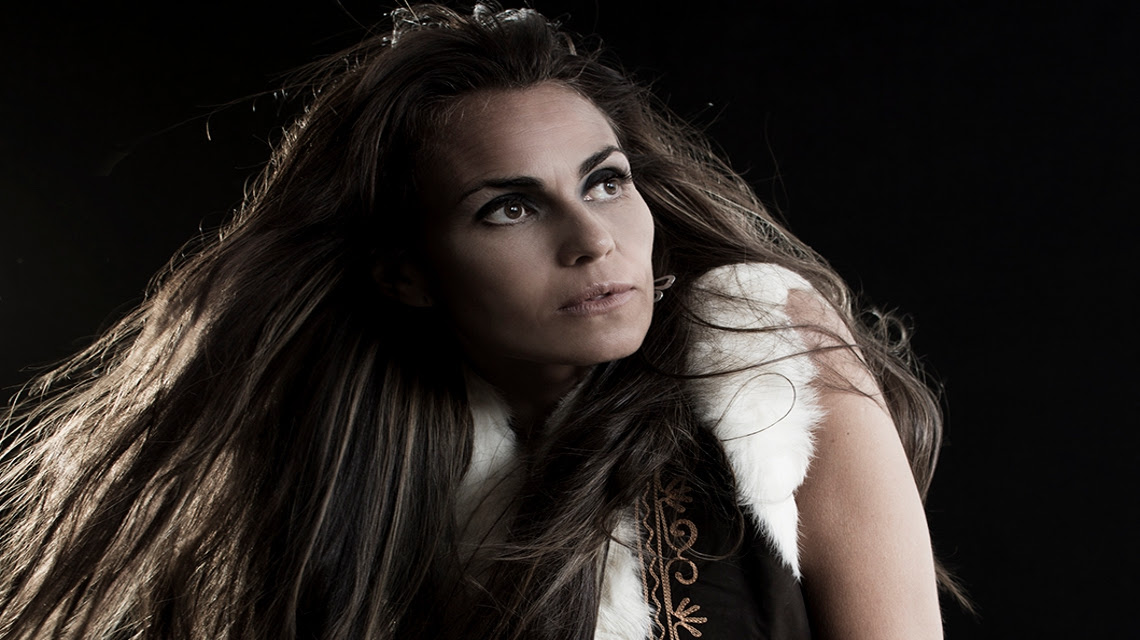 Itatí Barrionuevo en el ciclo Viernes en La Mirage