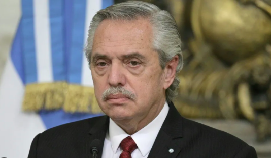 Anulan el procesamiento de Alberto Fernández 