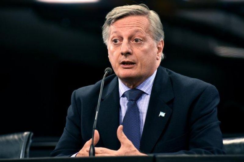 Aranguren: “Nadie va a pagar más del 500 % de aumento” 