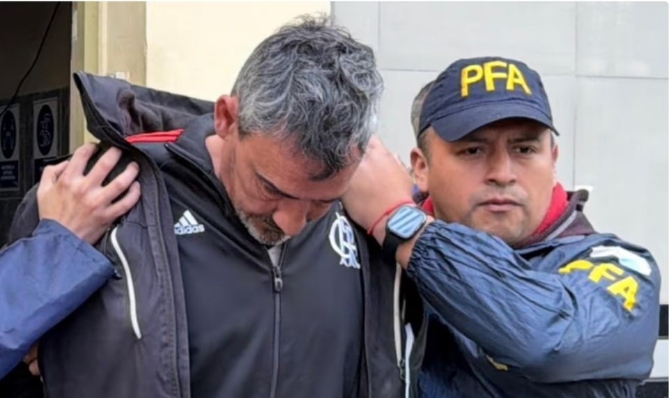 Detuvieron al histórico jefe de la barrabrava de Independiente