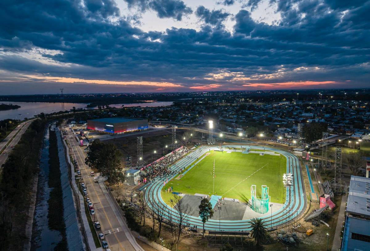 Inauguraron la pista de atletismo más moderna de la Argentina