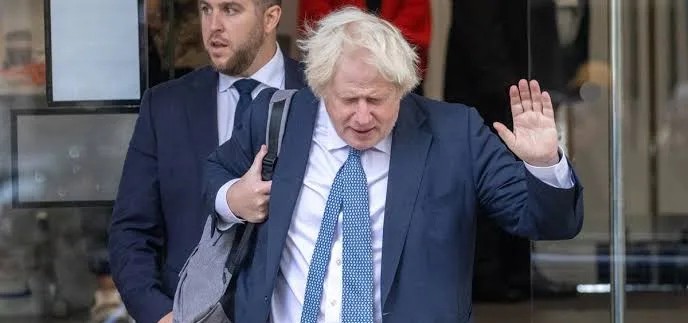 Ucrania: atacan un tren con drones donde viajaba Boris Johnson