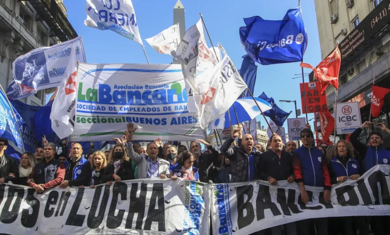 Bancarios siguen sumando aumentos: más de $ 2.600.000 de inicial 