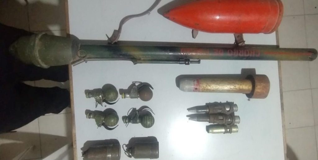 Secuestran granadas y proyectiles antiaéreos en una casa de Santa Fe
