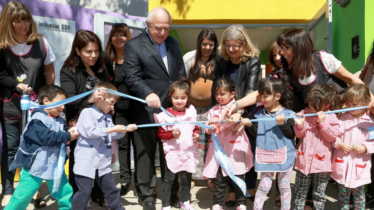Lifschitz: “Nuestro proyecto educativo avanza día a día” 