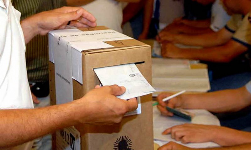Los santafesinos votarán solo dos veces en 2017