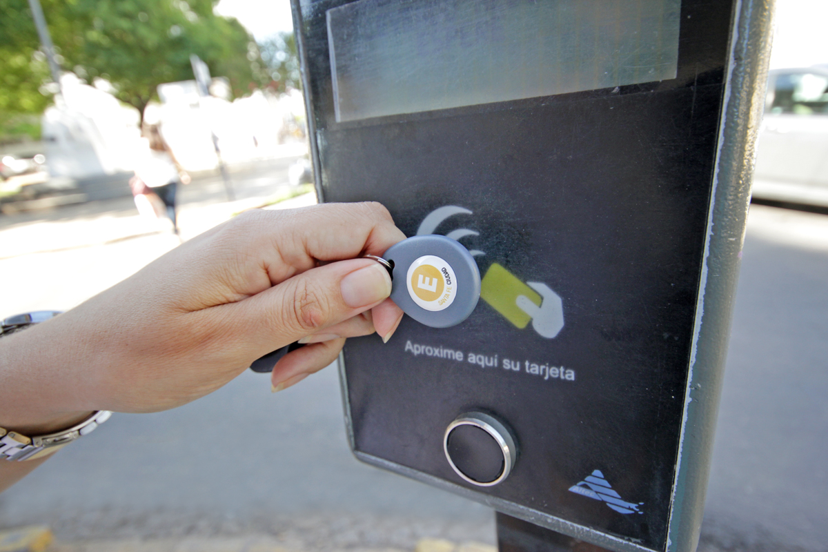 Llavero SEOM para estacionar en parquímetros