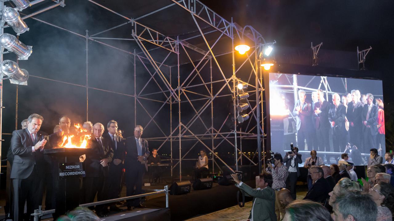 “Frente a los genocidios y la discriminación todos somos uno”