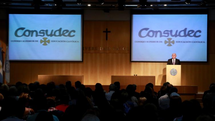 El gobernador en el curso de rectores de la UCA