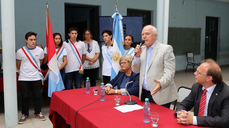 Lifschitz orgulloso de la educación de la provincia 