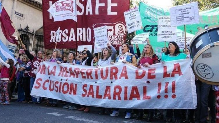 Los docentes de Rosario impulsan un paro de 72 horas