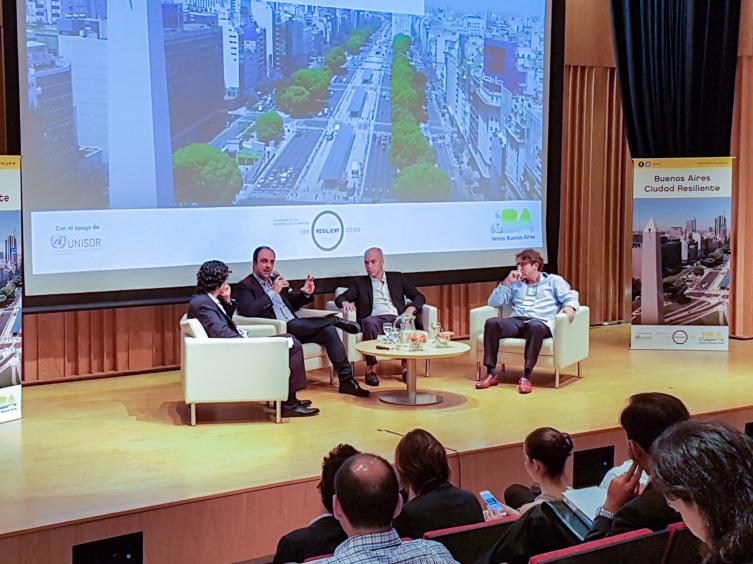 Corral expuso la experiencia de Santa Fe Ciudad Resiliente