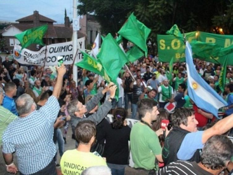 Pueblada en Baradero por pérdida de 3000 empleos