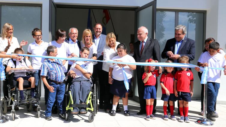 Lifschitz inauguró obras en la escuela Sara Faisal
