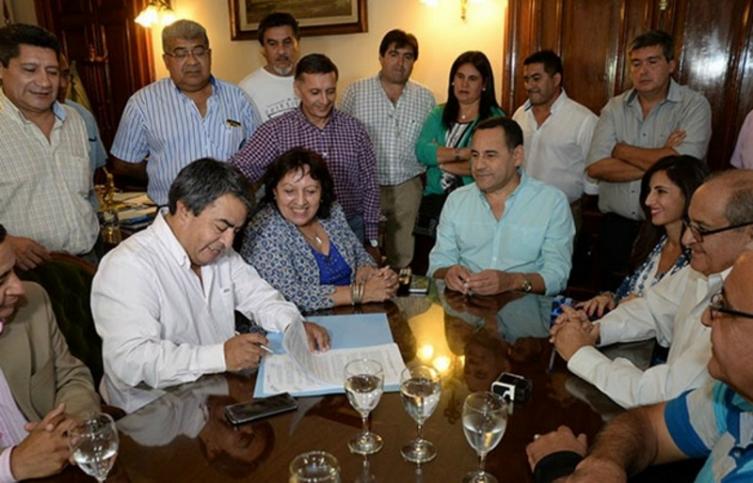 Los estatales de Tucumán lograron un aumento del 23 %