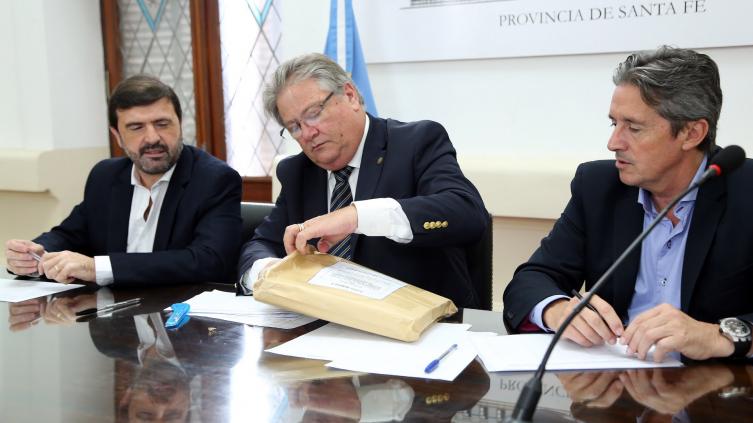 La provincia invierte 700 millones en obras hídricas