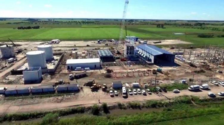 Poderosa central energética en Villa Ocampo