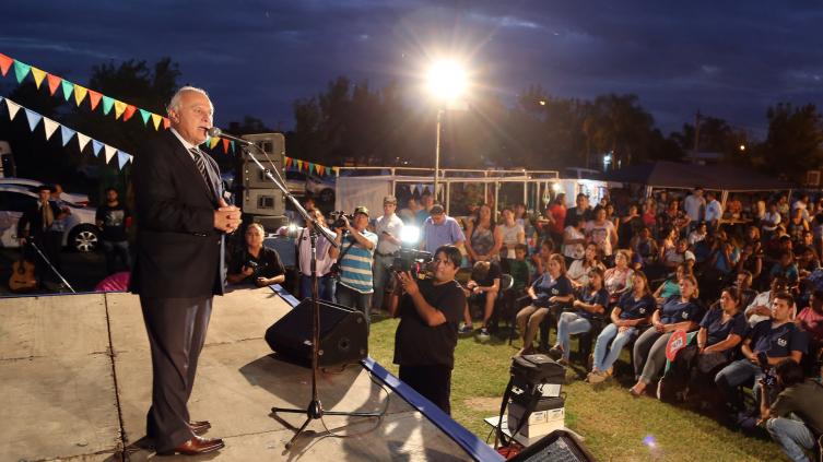 Lifschitz inauguró el Centro de Cuidado Infantil Nº 34