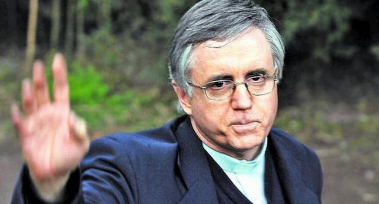 Le redujeron la condena al cura Grassi