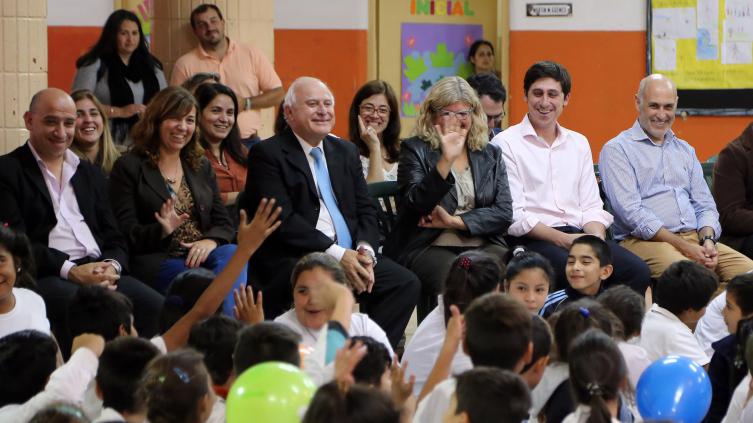 Escuelas provinciales debaten la nueva ley de educación