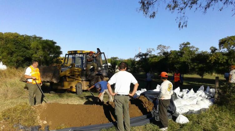 Más de 1 t de alimentos y remedios para el norte