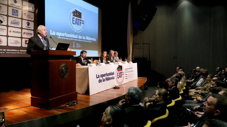 Lifschitz inauguró el Encuentro de Transporte Fluvial